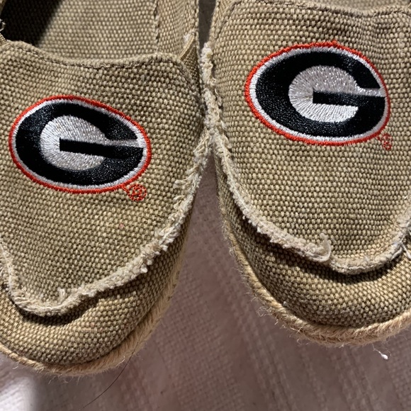 UGA GA Bulldogs Embroidered Logo Slip On Espadrilles - Picture 3 of 10